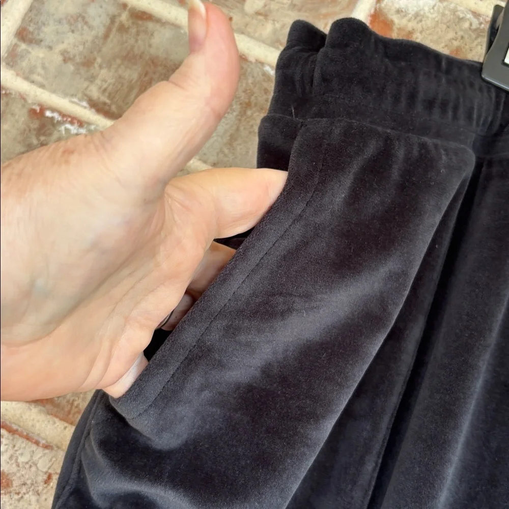 Terra & Sky Black Velour Draw String Waist Jogger Pants